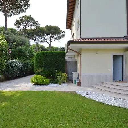 Attico Smeraldo Dei Marmi * Forte dei Marmi